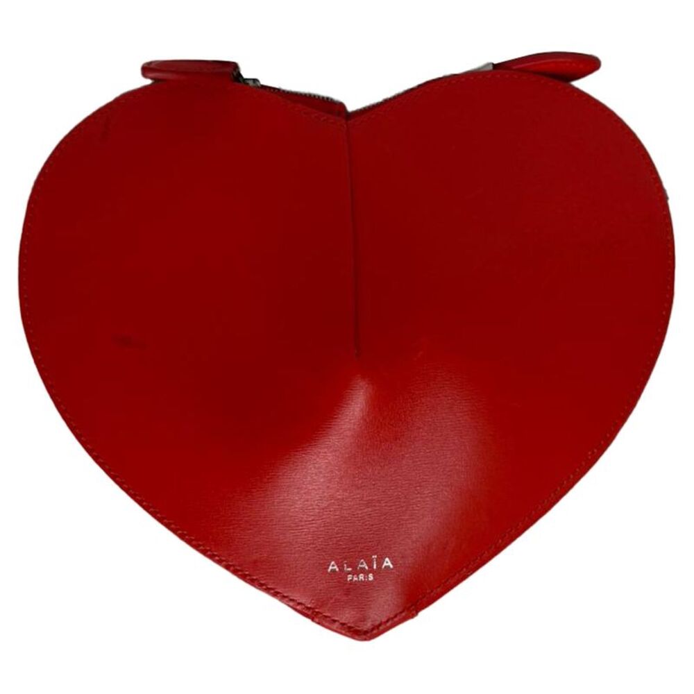 Alaïa Le Coeur Crossbody Bag in Red Leather